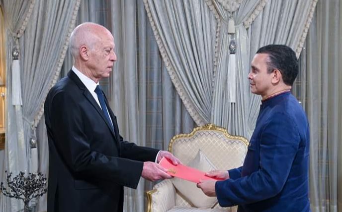 Reinaldo Bolívar presenta credenciales al Presidente de Túnez: Foto Presidencia de Túnez