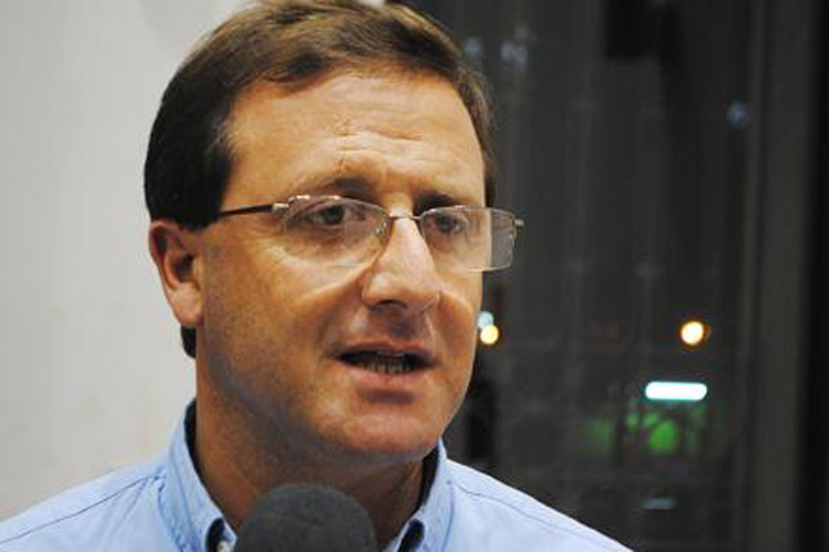 Senador Leonardo De León