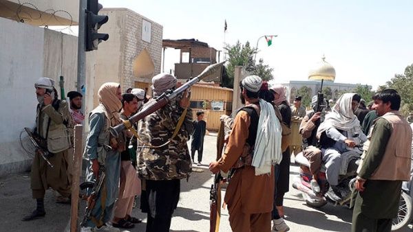 Hasta este viernes, las fuerzas talibanes habían logrado tomar el control de al menos 13 capitales provinciales de Afganistán