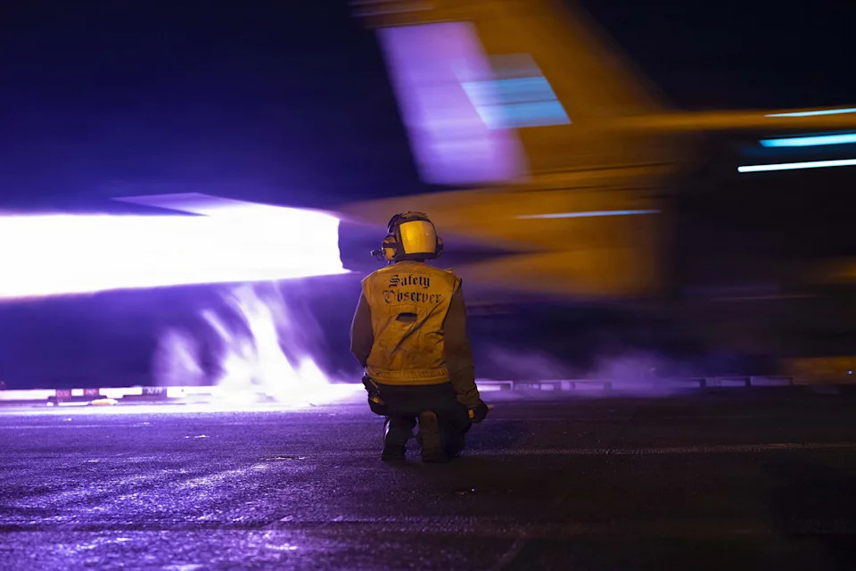 El intercambio de ataques entre ambas partes en el estrecho de Ormuz es masivo